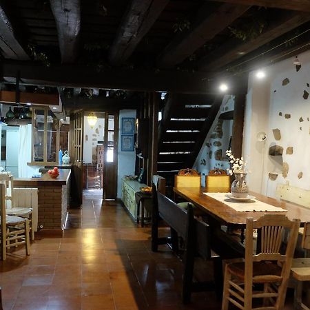 La Casa De Isabela Villa Arenas de San Pedro Bagian luar foto