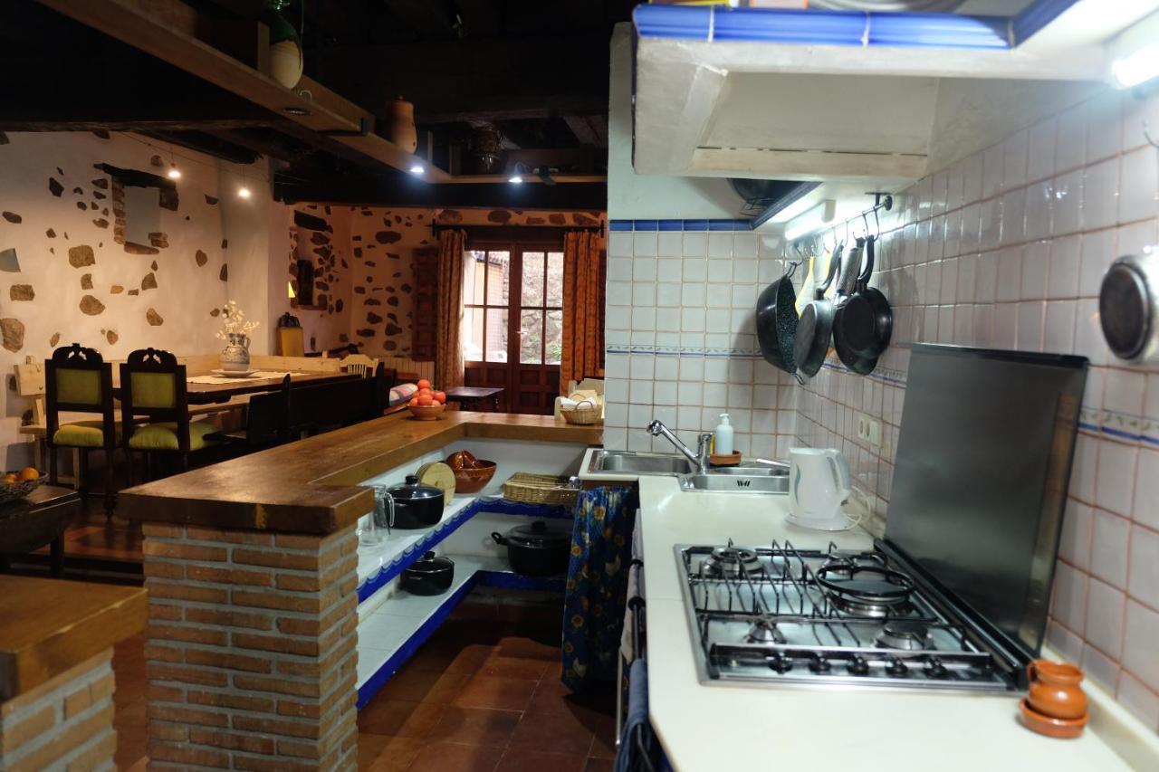 La Casa De Isabela Villa Arenas de San Pedro Bagian luar foto