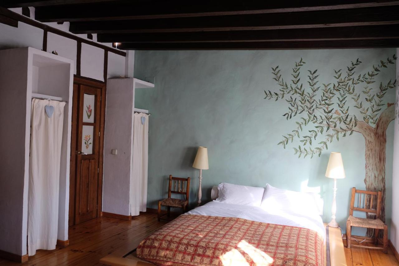 La Casa De Isabela Villa Arenas de San Pedro Bagian luar foto