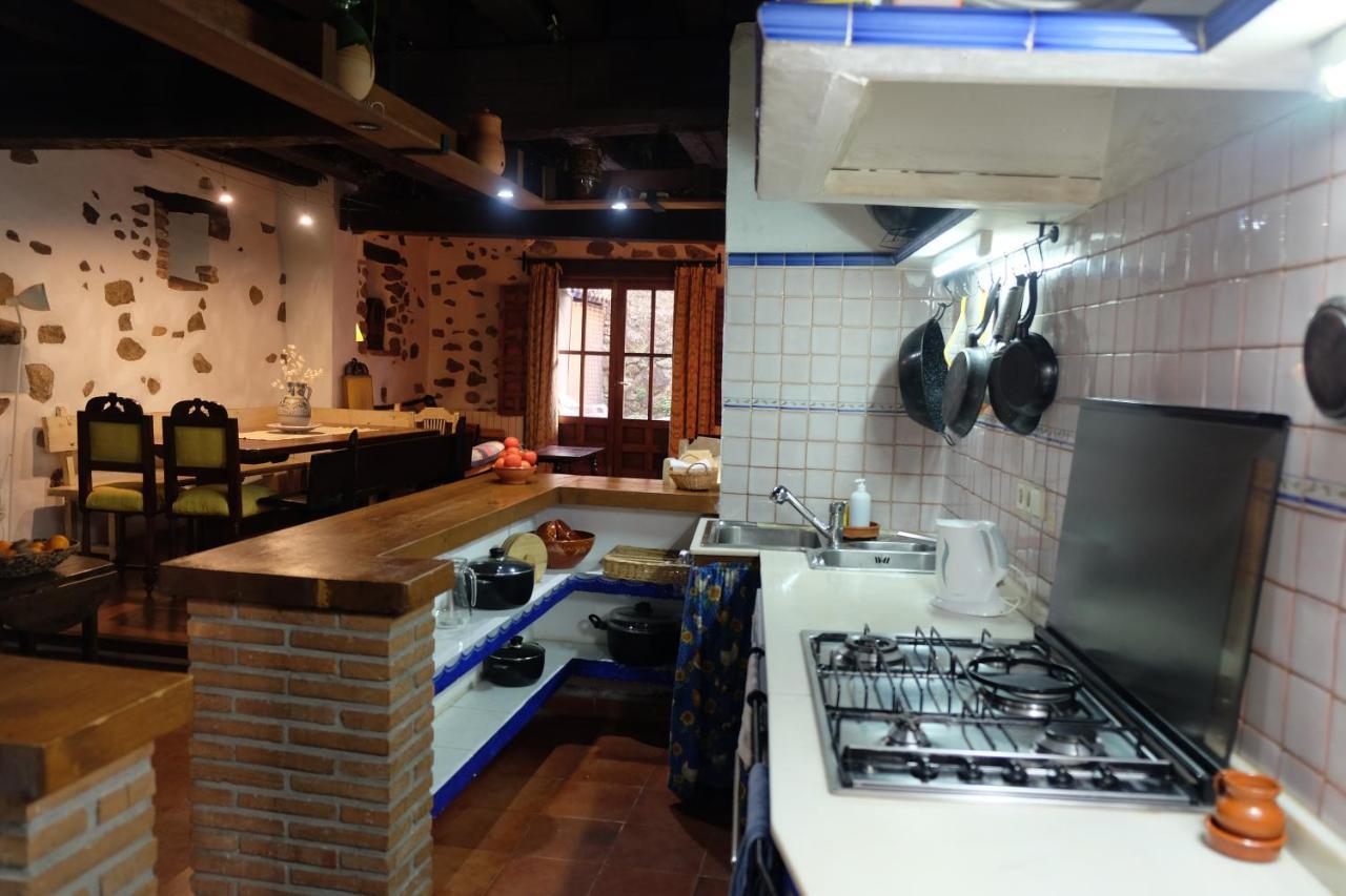 La Casa De Isabela Villa Arenas de San Pedro Bagian luar foto